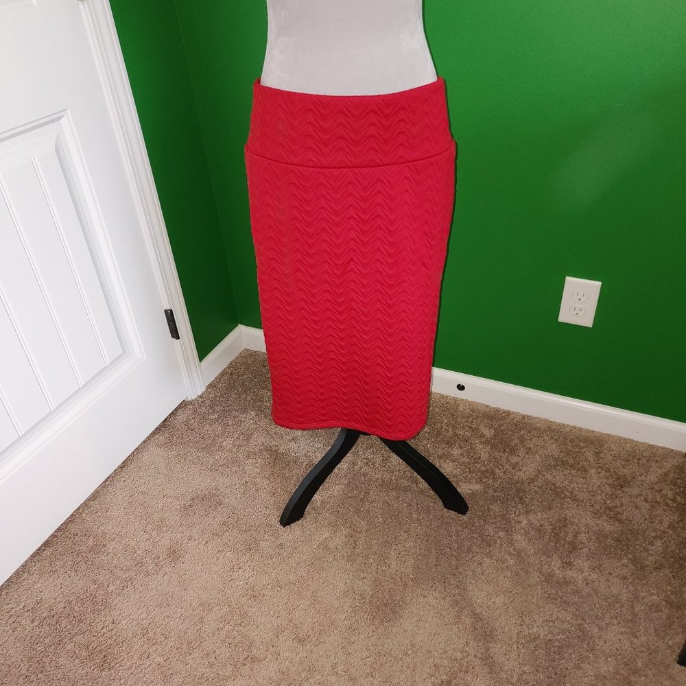 LuLaRoe Deep Red Quilted Stretch Skirt Size XL